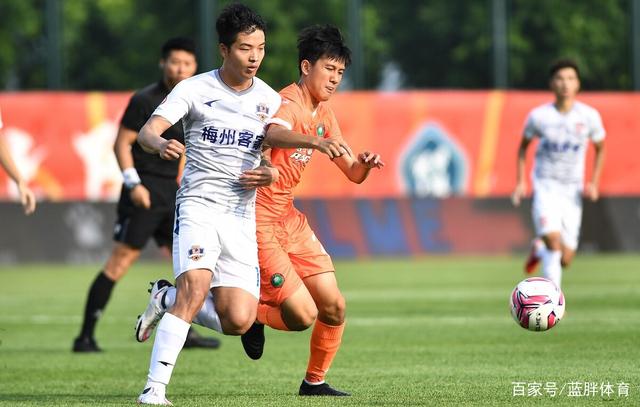开云体育官方网站-包含贵州恒丰客场不敌广州富力进攻乏力的词条