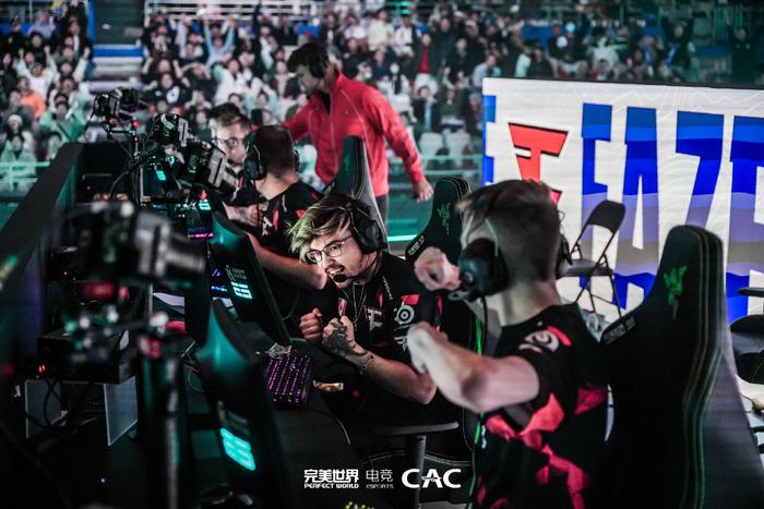 包含FaZeClan夺下首局Bo5，NiKo狙击手段夺目的词条