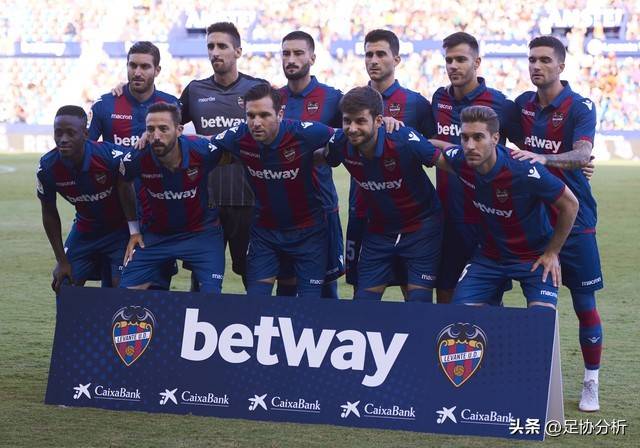 开云下载-包含莱斯特城主场大捷，稳固欧战资格的词条