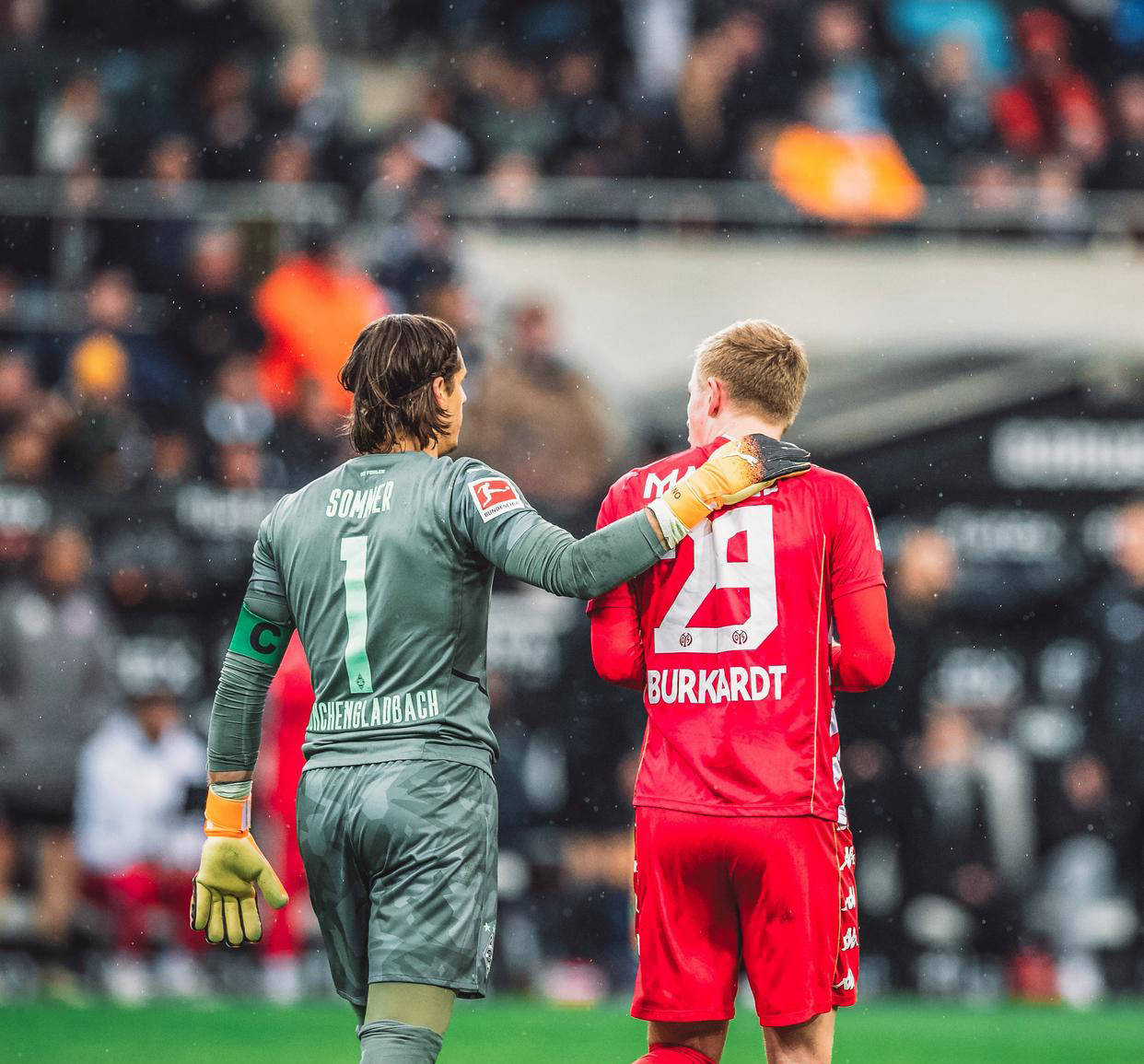 关于美因茨队力克对手，引领胜利潮流的信息