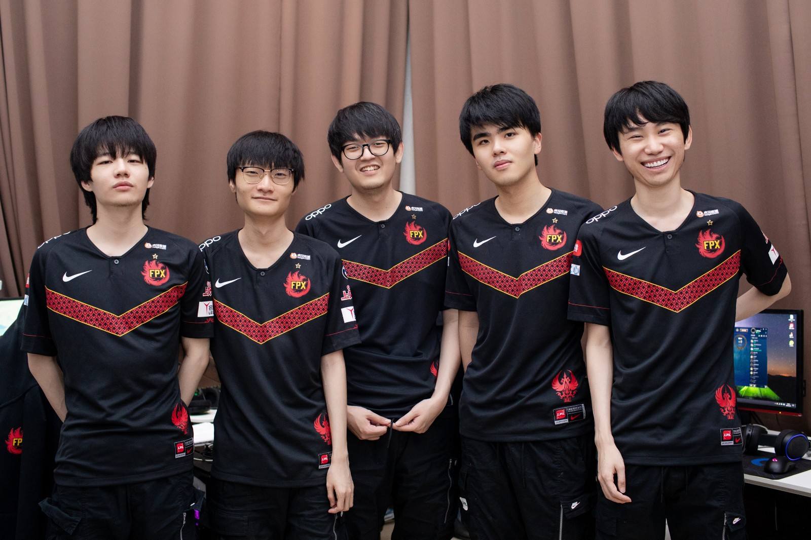 开云体育在线-强强对决，双方实力均衡，胜负难分的简单介绍