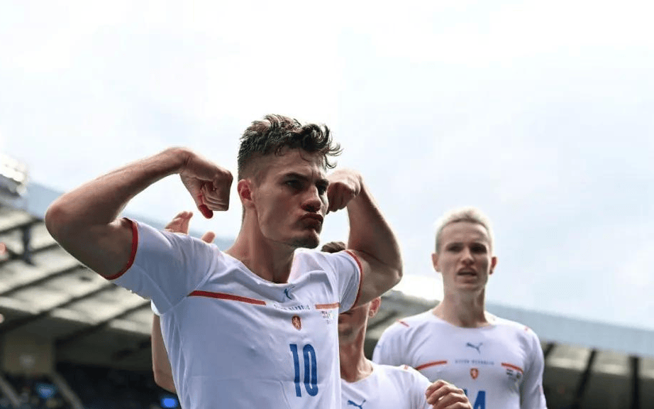 开云平台-捷克队客场升级，欧洲杯资格领先