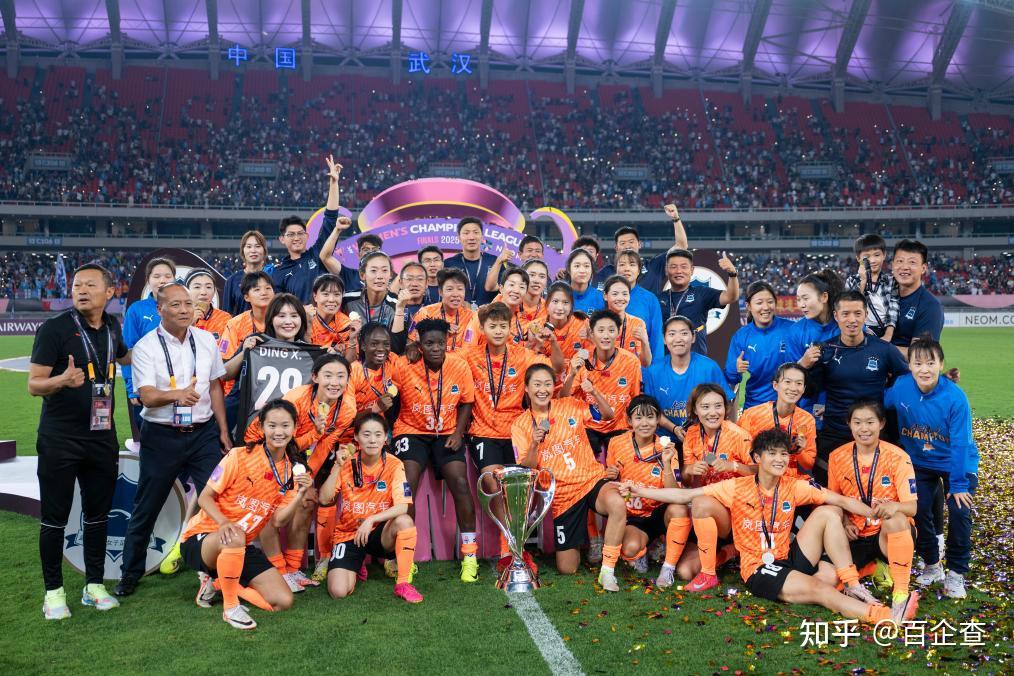 开云体育平台APP-包含创造历史：女足赛事涌现黑马球队的词条