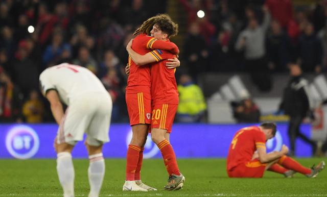 开云体育平台APP-包含法国队强势横扫，顺利晋级欧预赛决赛的词条