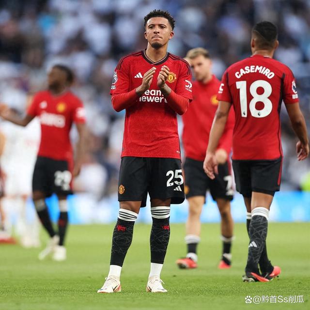 球队团结一致克服困难挺进胜利