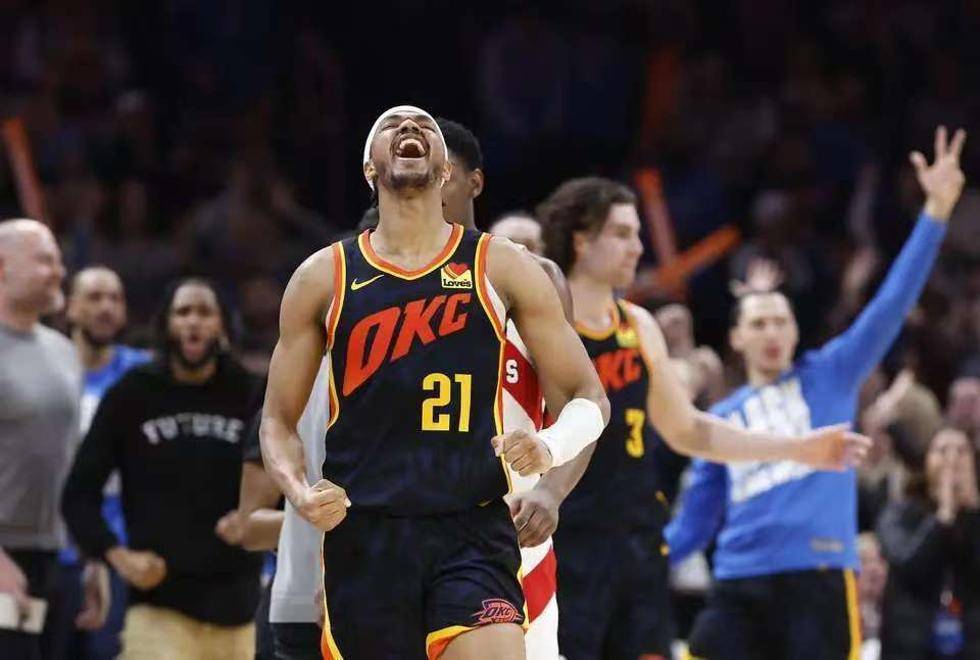 爵士击败雷霆，山猫再败老鹰