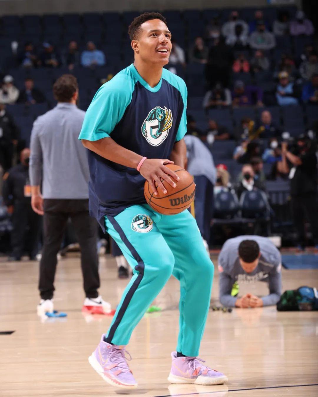 开云体育登录-佛罗伦萨队长加比亚迪尼受伤，将缺席未来几场比赛的简单介绍