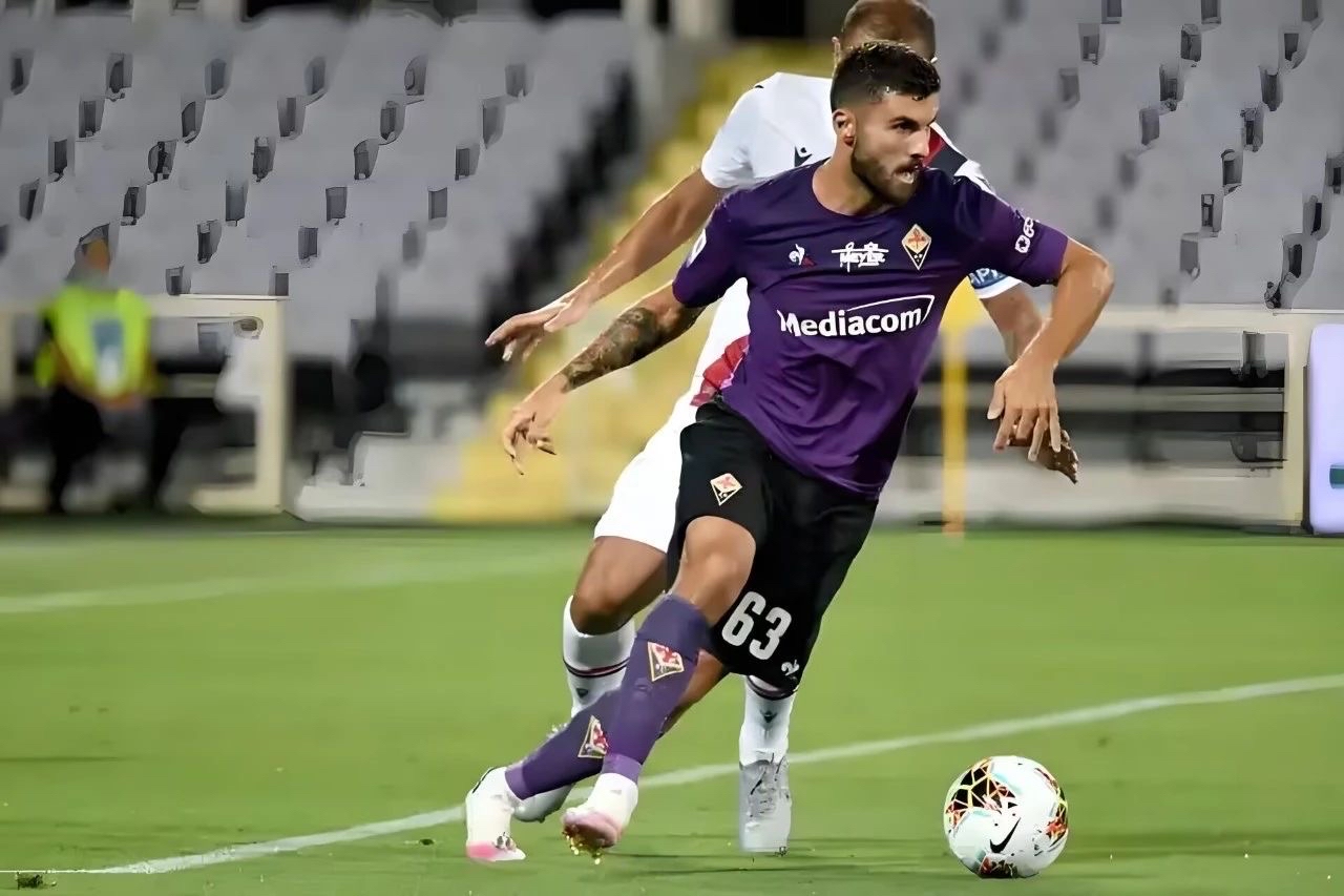 开云体育中国-那不勒斯客场对阵佛罗伦萨，争夺三分的简单介绍