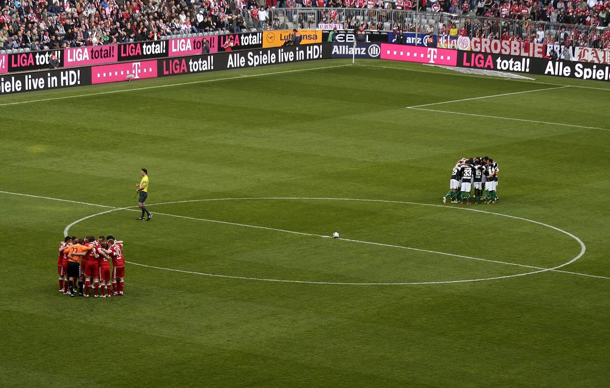 斯洛伐克队实力雄厚，逆袭晋级