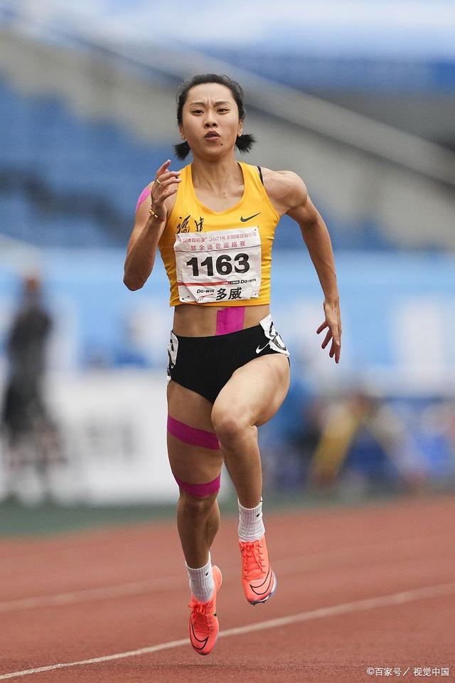 开云体育中国-田径女子800米：美国选手全力以赴夺魁