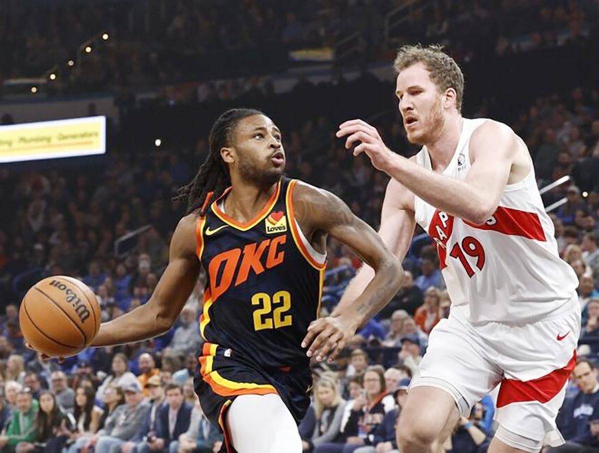 湖人击败小牛，英格拉姆砍31分