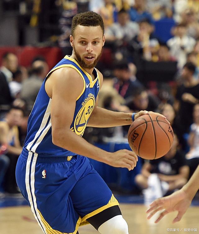 勇士战胜鹈鹕，领队发挥出色率先取得胜利的简单介绍