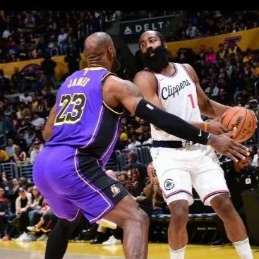 开云体育登录-湖人险胜快船，取得五连胜