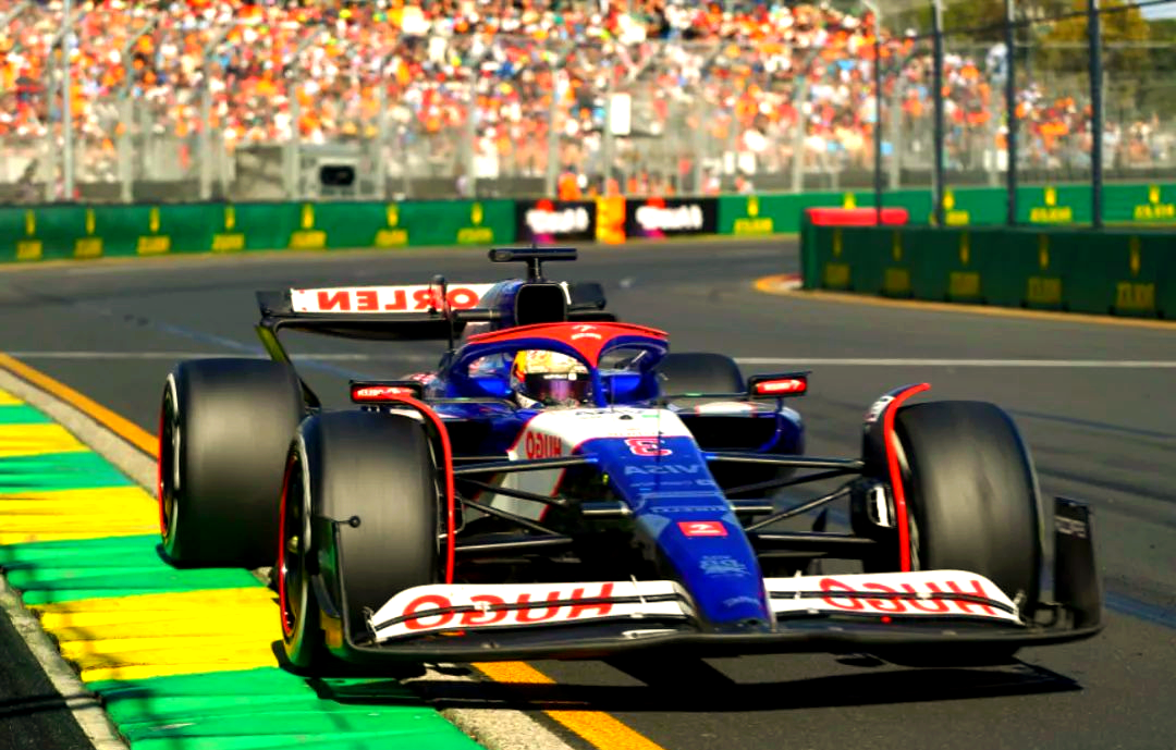 开云官网-红牛二队翻盘威廉姆斯，维斯塔潘扛起全队的简单介绍