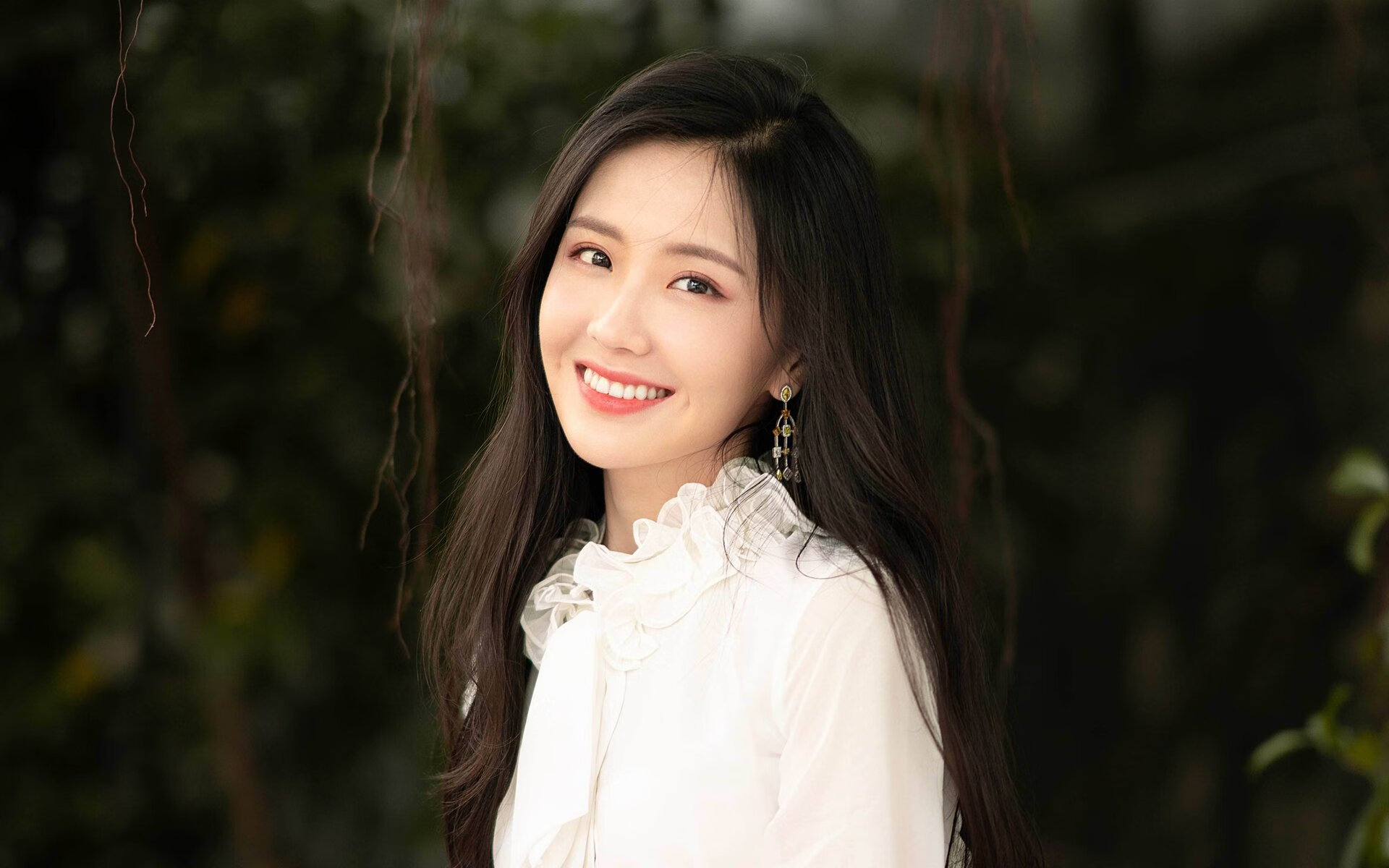 开云体育入口-紫百合风暴，奥利维耶的帽子戏法强行终结乌拉圭，2026世界杯迎来新王