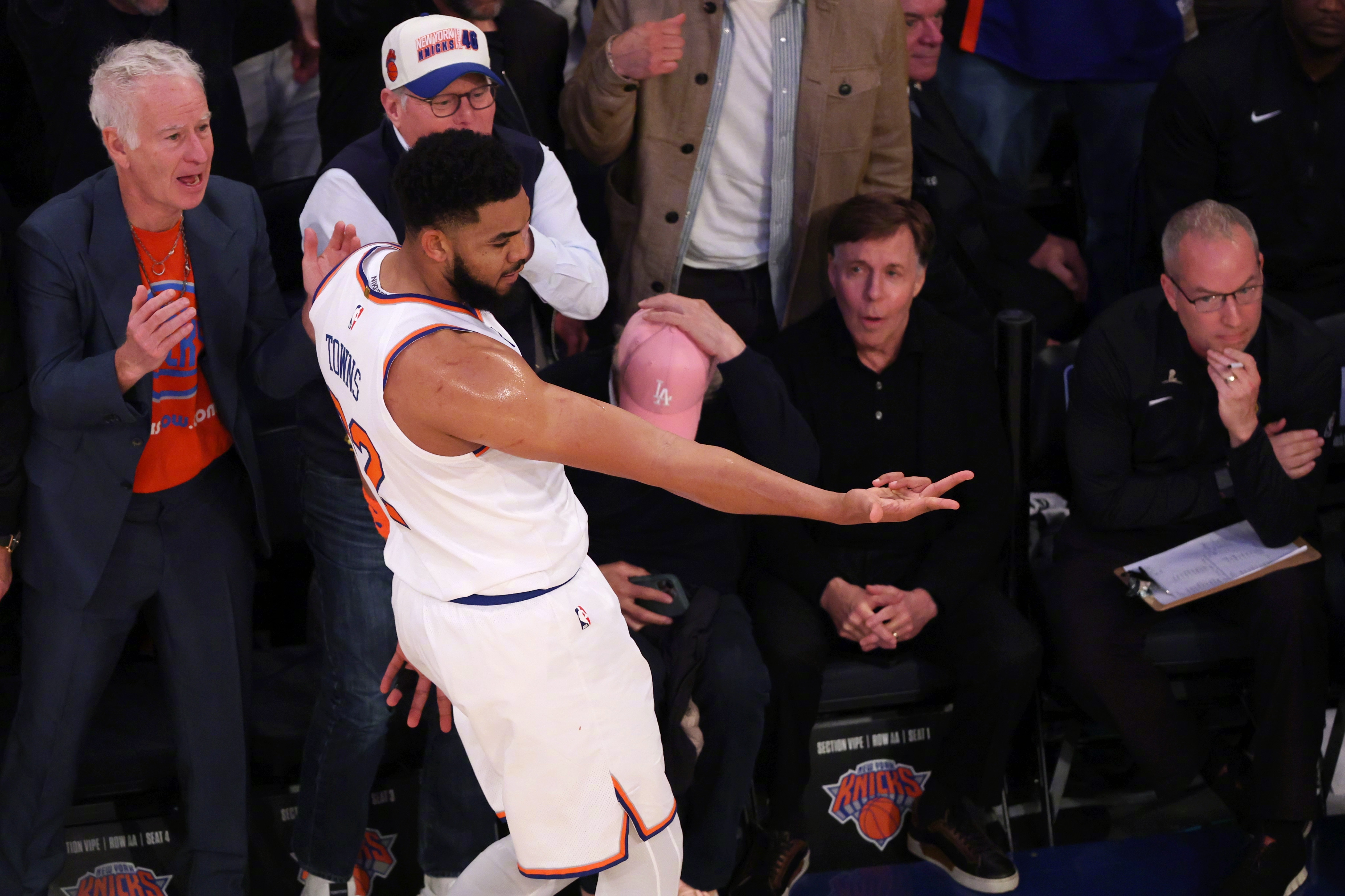 雷霆对阵尼克斯，哈登舞台越大越强