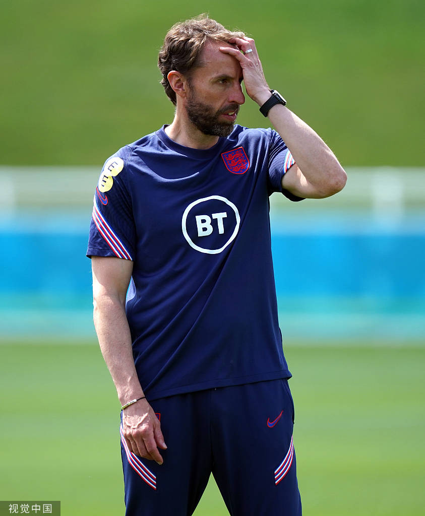 沙特强压英格兰，福登在F1年度争冠接管比赛