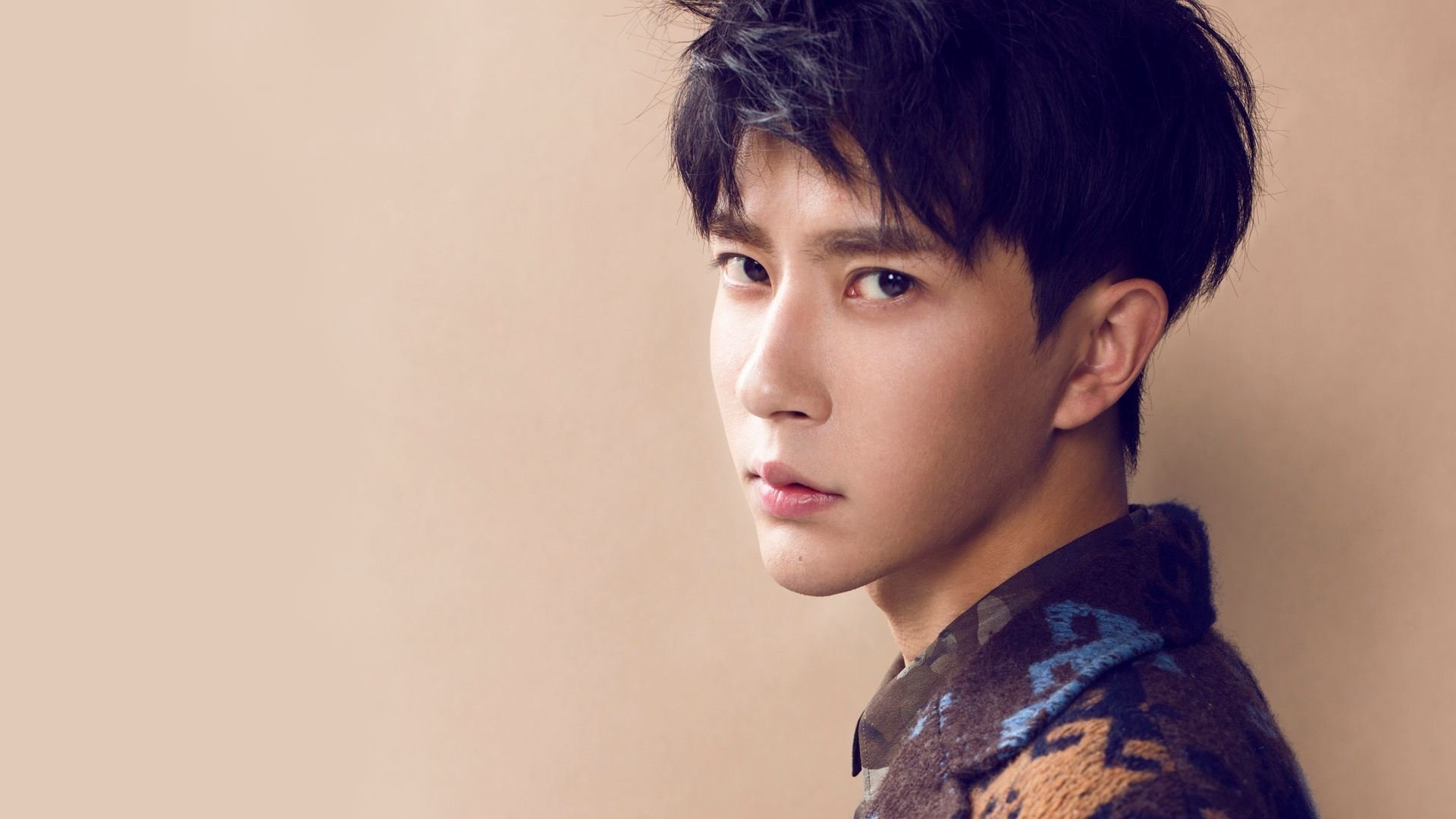 闪电撕裂夜空，2026世界杯之夜，拉文如何成为攻防转换的终极武器